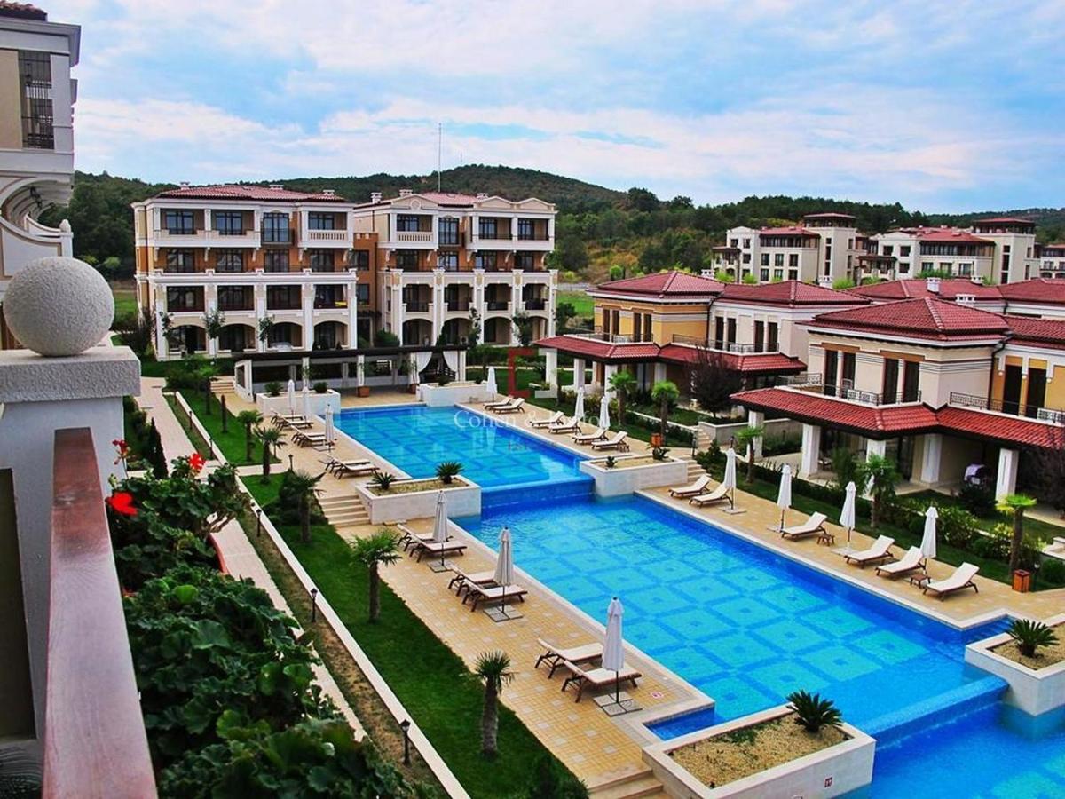 Private Apartment In Green Life Beach Resort Sozopol Esterno foto